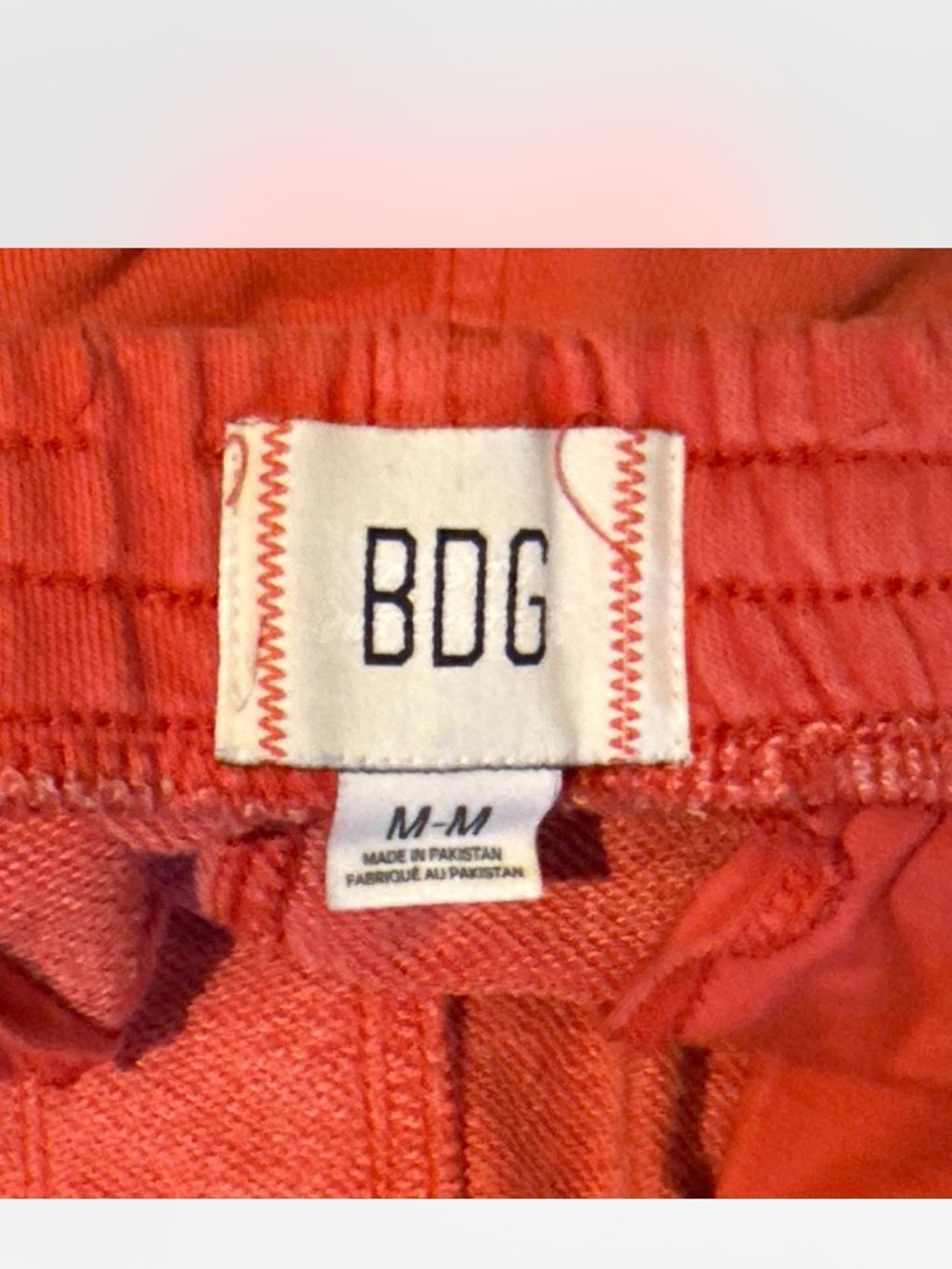 Vintage 2000s BDG by Urban Outfitters Red
Sweat Shorts Size M - Picture 3 of 3